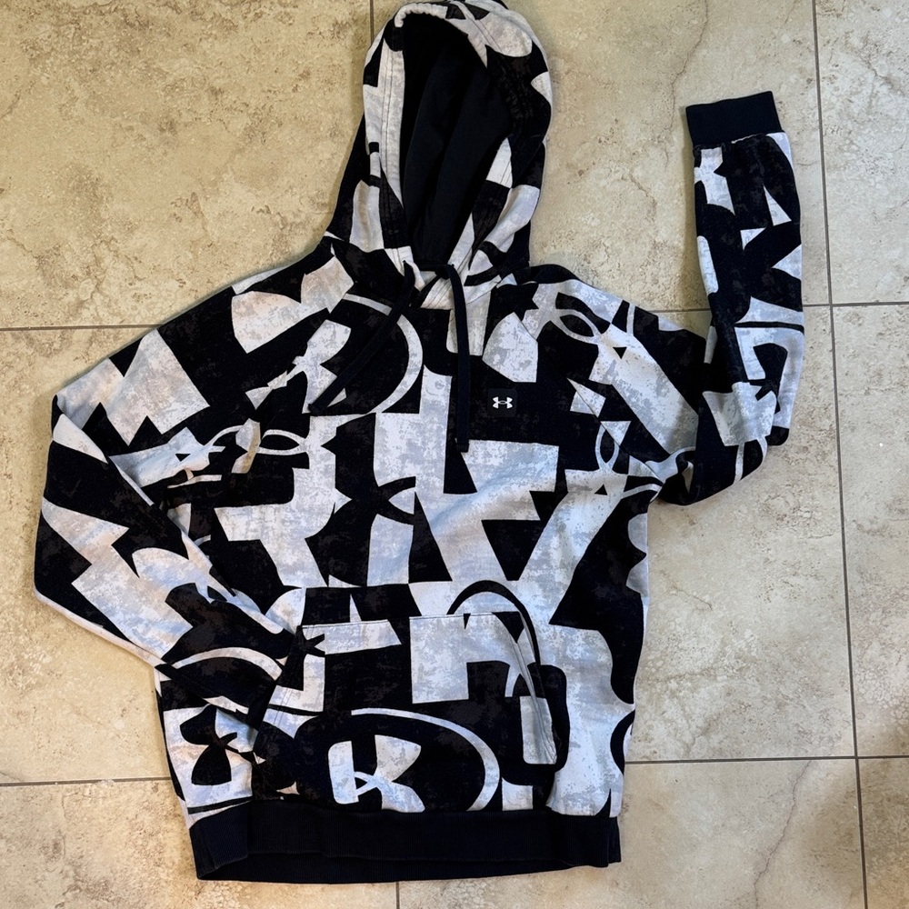 Under Armour Men's Black and White Patterned Hoodie